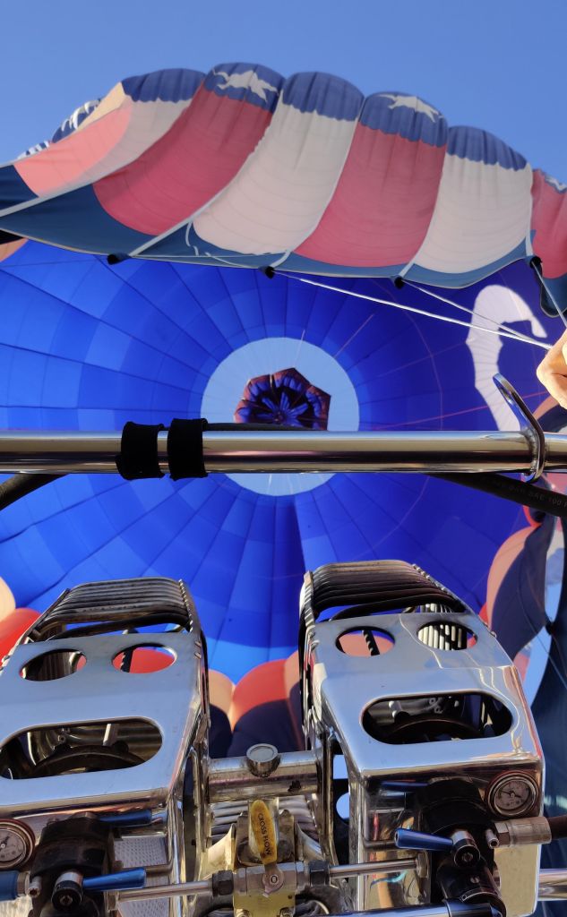 Friday Fictioneers, photo by Ronda del Boccio