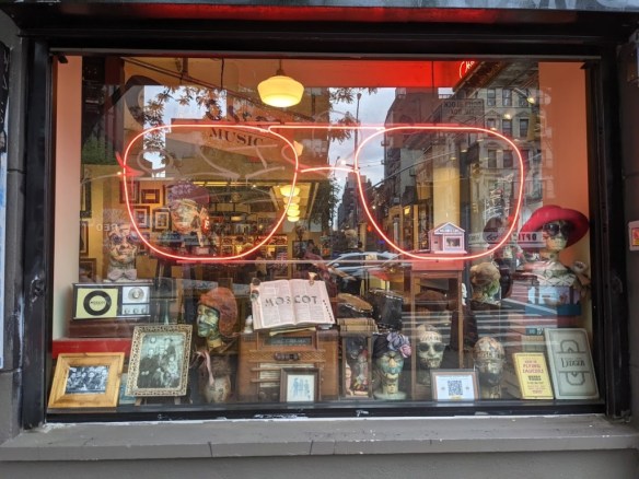 Photo by Roger Bultot