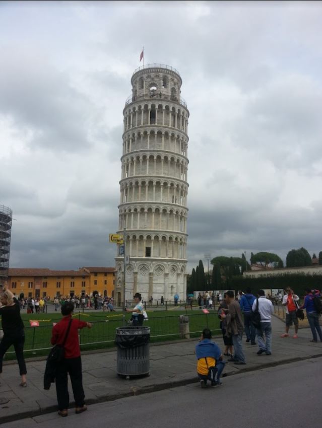 #rochellewisofffields #flashfiction #fridayfictioneers